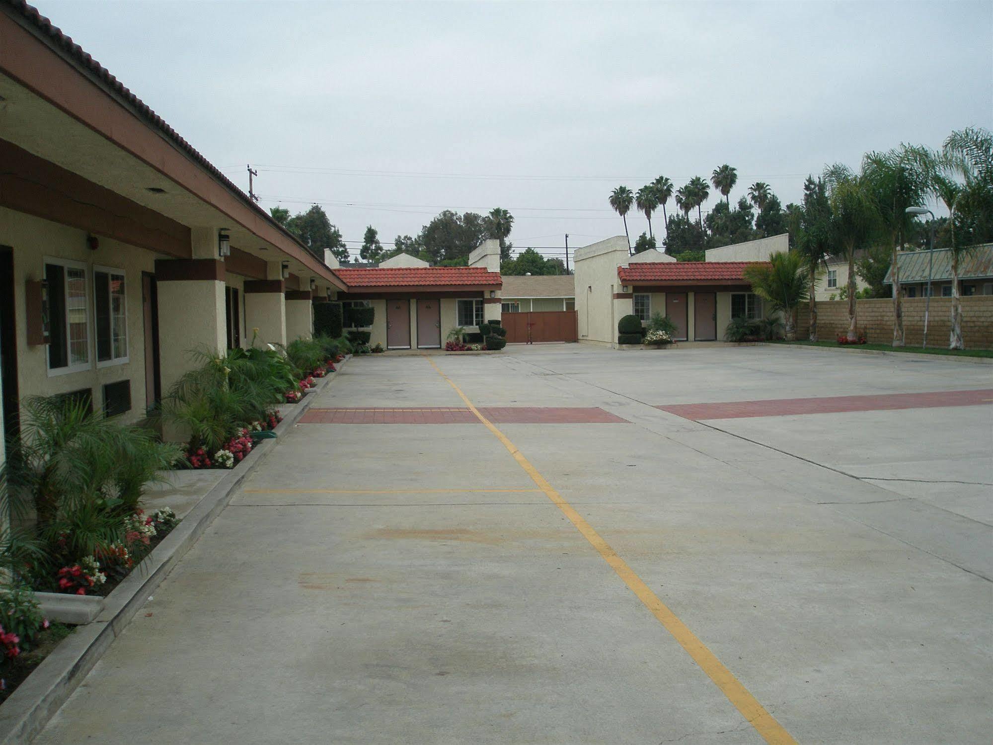 Hyland Motel Brea Exterior photo